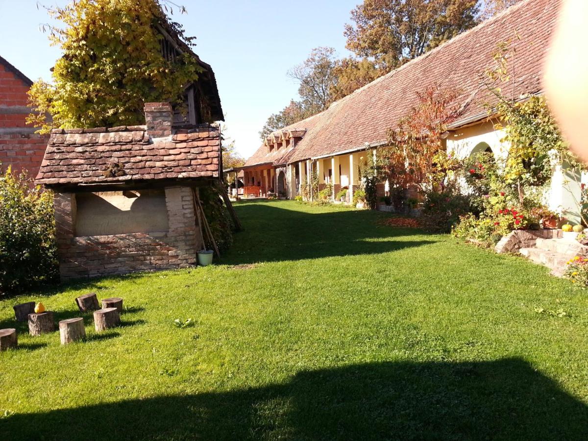 Bed and Breakfast Snasini Kucari Gradiste Exterior foto